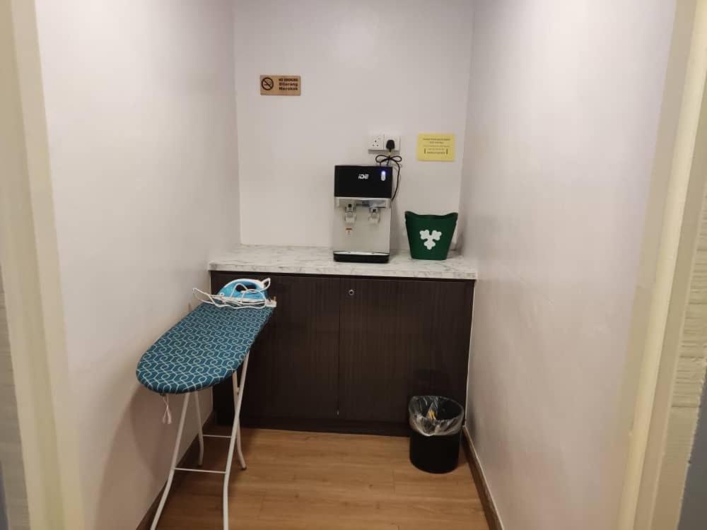Hotel Ching Hua Segamat Exteriör bild